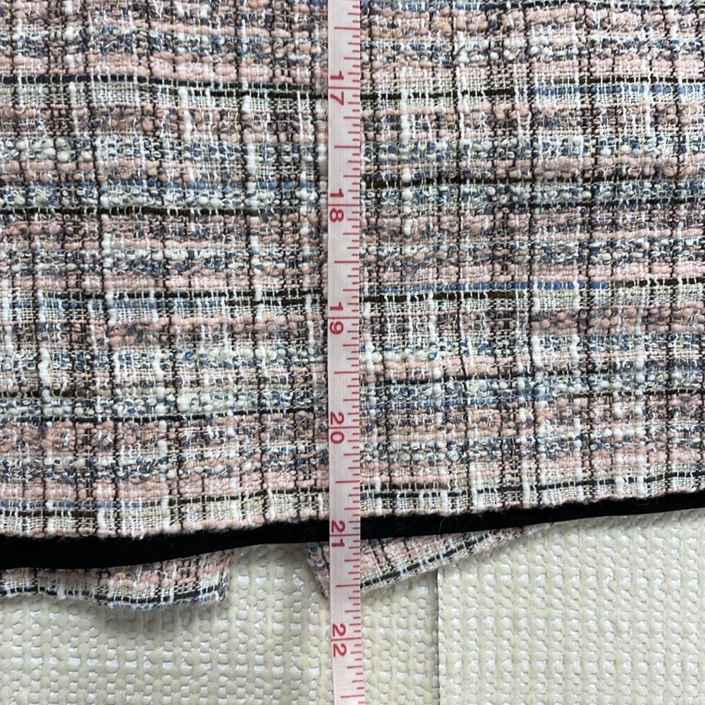 Banana Republic Pastel Plaid Pencil Skirt - Picture 8 of 8